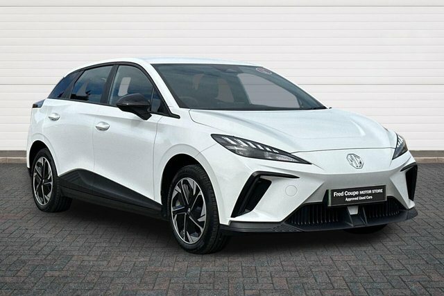 MG MG4 Se Long Range Hatchback White