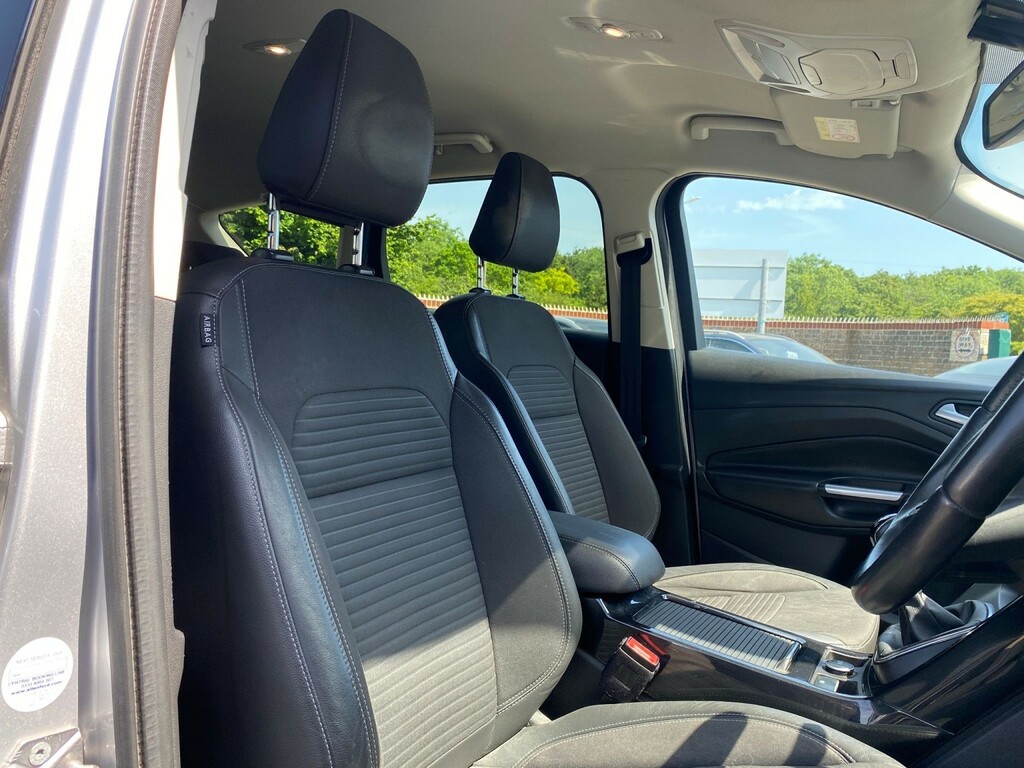 Ford Kuga Suv 1.5T Ecoboost Titanium Suv 2 EA67BZV Silver #6