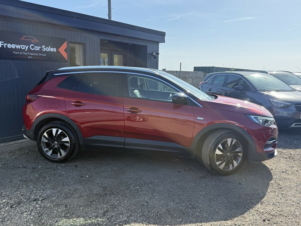 Vauxhall Grandland X Suv 1.2 Turbo Sport Nav Suv Euro MV68ZSX Red #2