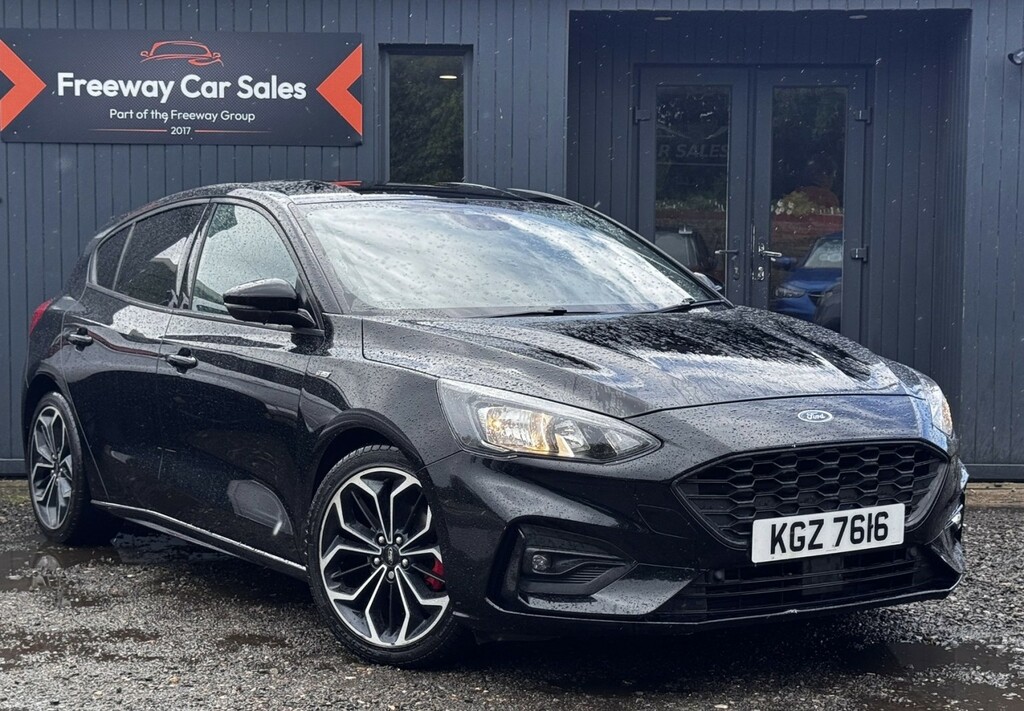 Ford Focus Hatchback 1.0T Ecoboost St-line X Hatchback Pe Black