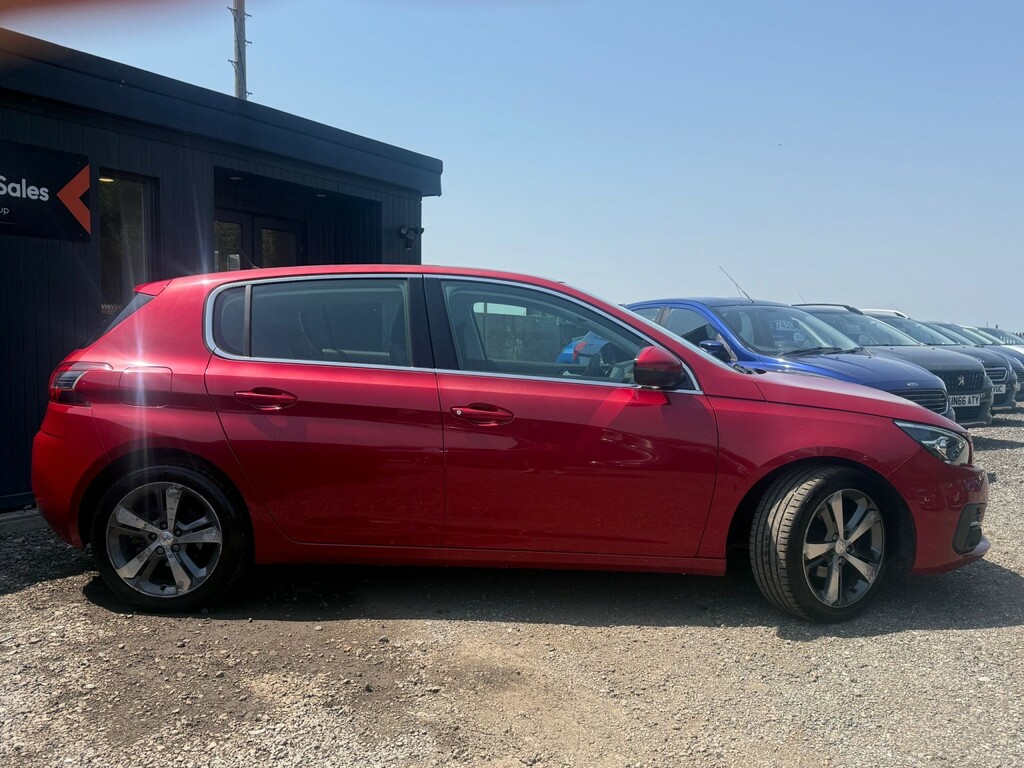 Peugeot 308 Hatchback 1.2 Puretech Gpf Allure Hatchback Pe LR18YKZ Red #4