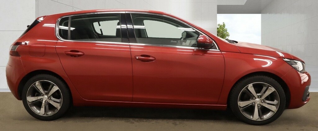 Peugeot 308 1.2 Puretech Gpf Allure Hatchback Manua Red #4
