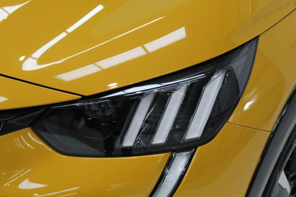 Peugeot e-208 50Kwh Gt Yellow #5