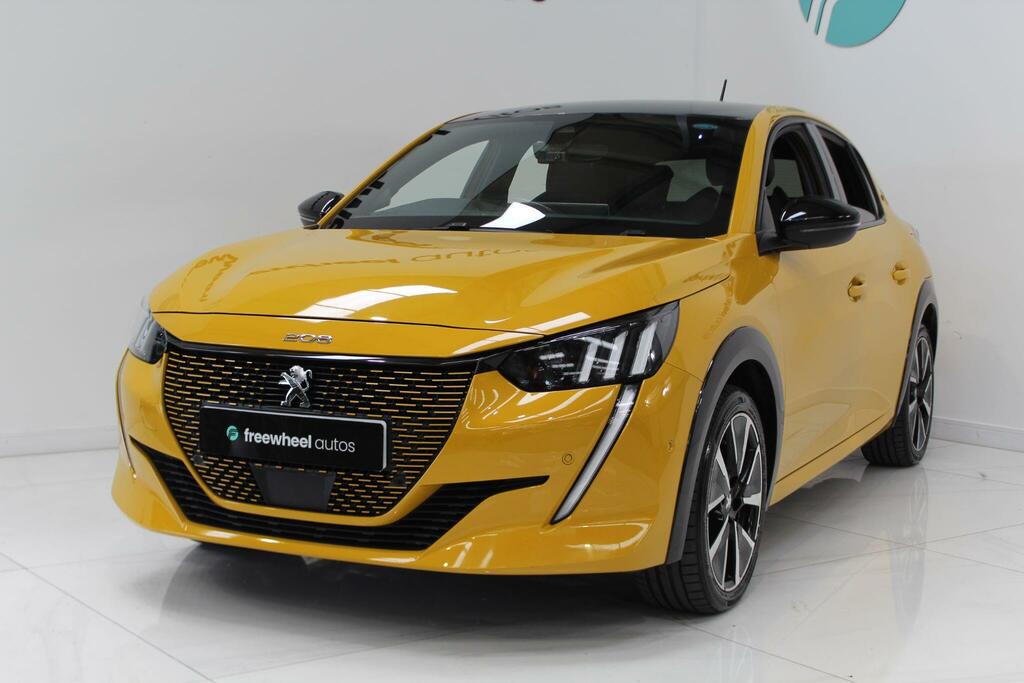Peugeot e-208 50Kwh Gt Yellow