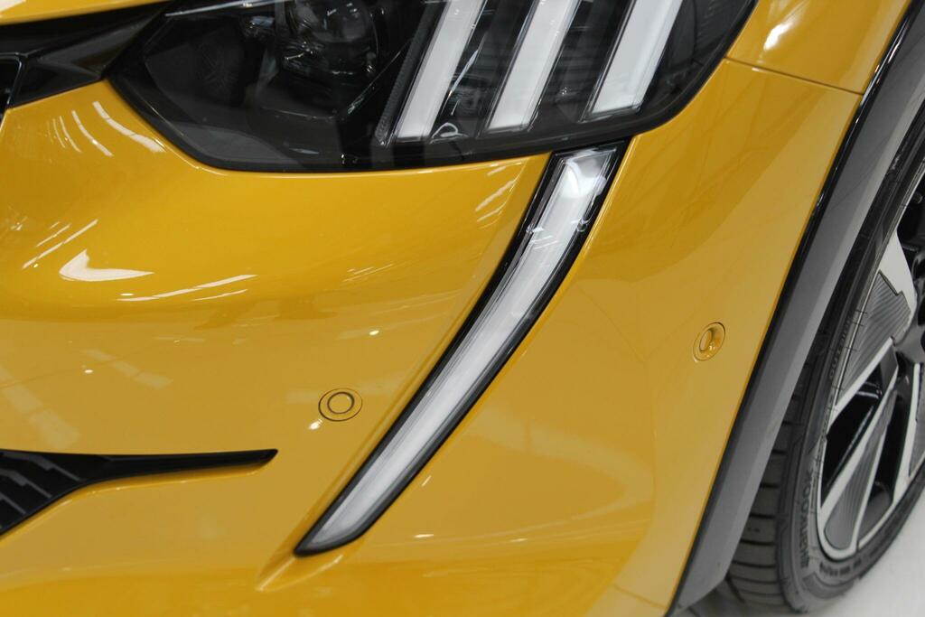 Peugeot e-208 50Kwh Gt Yellow #6