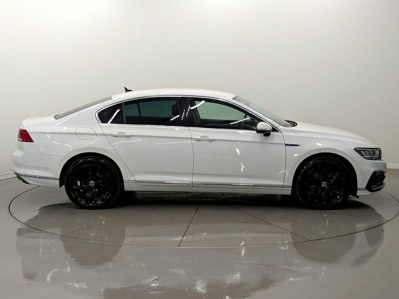 Volkswagen Passat Tsi Gte White #3