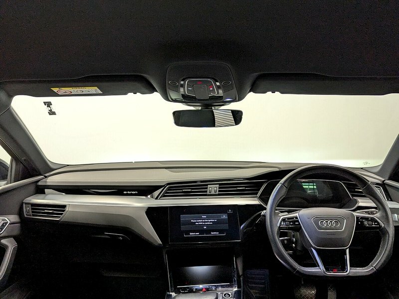 Audi E-tron Black Edition RE72MZL White #3