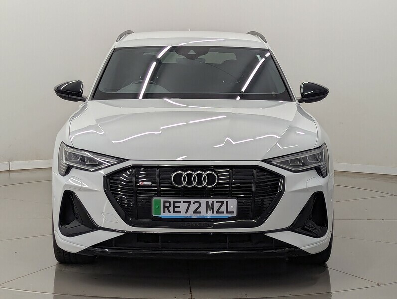Audi E-tron Black Edition RE72MZL White #5