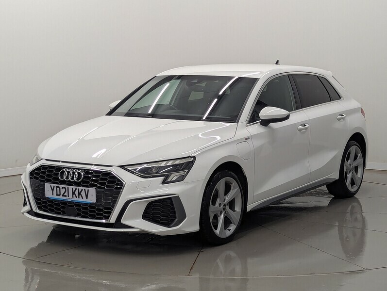 Audi A3 Tfsie S Line YD21KKV White #6