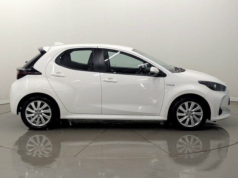 Toyota Yaris Vvt-h Icon FP21SWN White #2