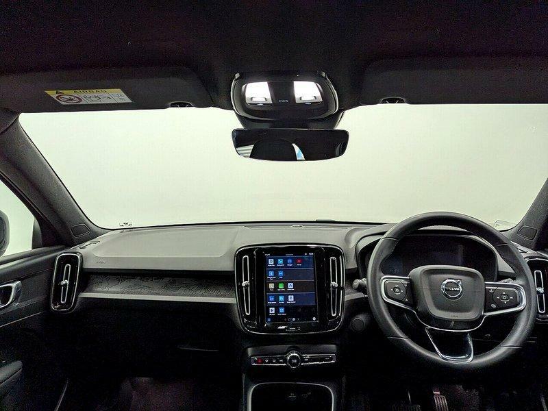 Volvo XC40 Core Black #3
