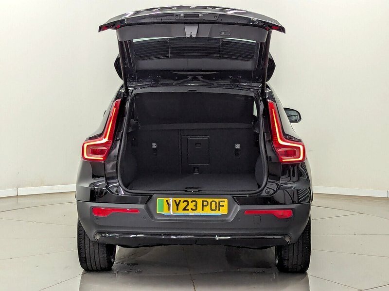Volvo XC40 Core Black #4