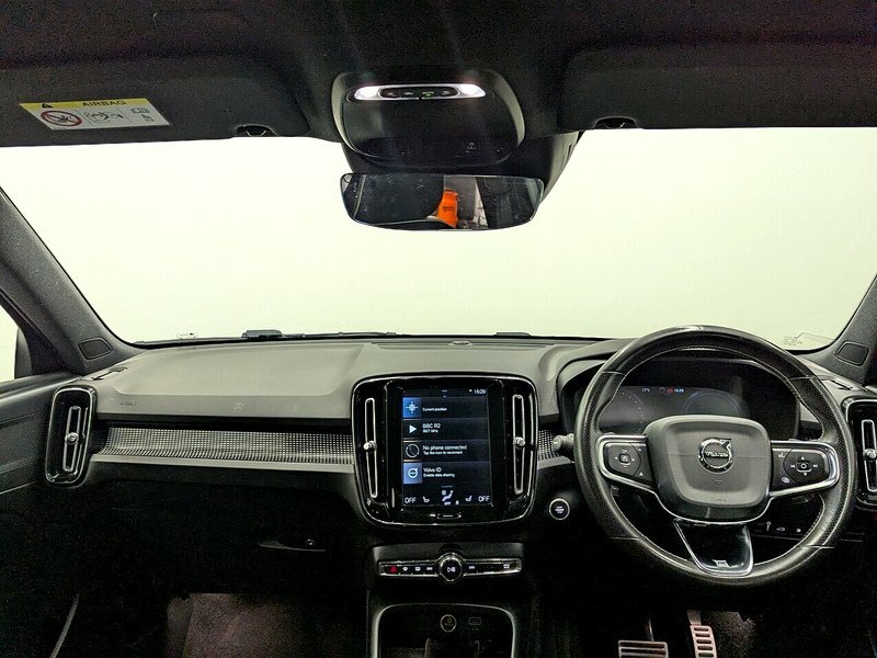 Volvo XC40 H T5 Twin Engine R-design Pro GN20PKJ Black #3