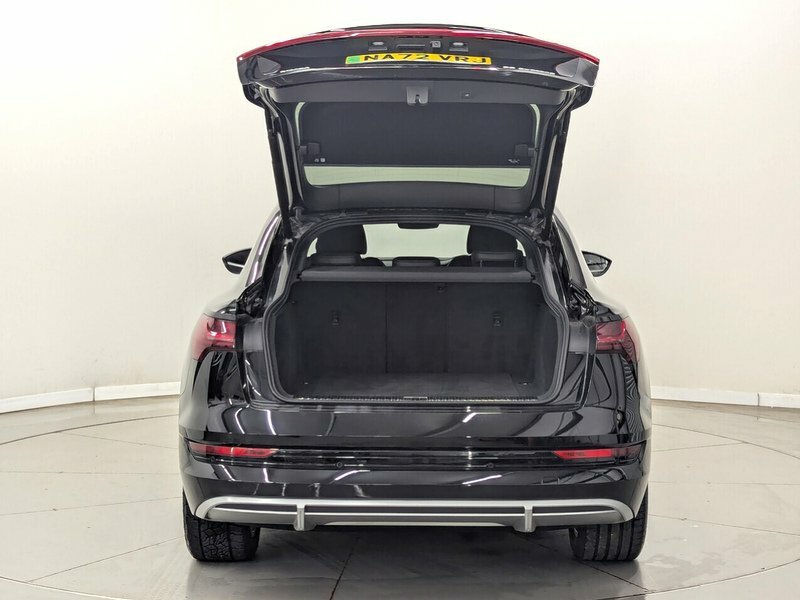 Audi E-Tron S S Line Black #4