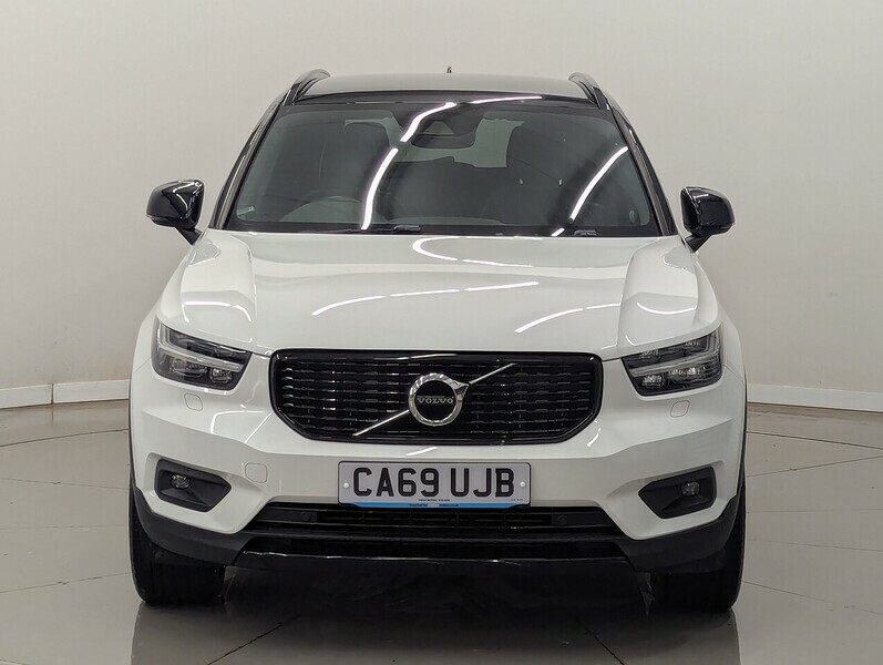 Volvo XC40 T4 R-design Pro CA69UJB White #5