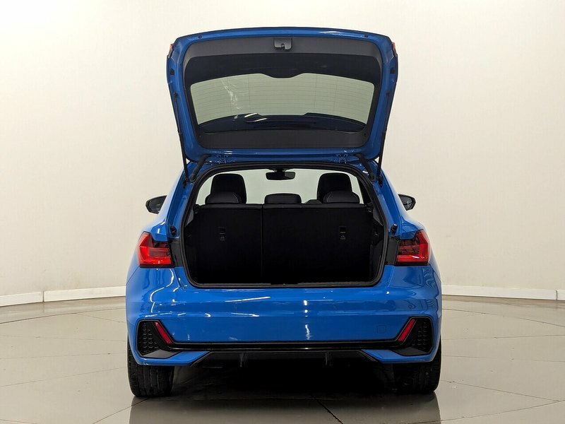 Audi A1 1.5 Tfsi 35 Black Edition Sportback S T Blue #4