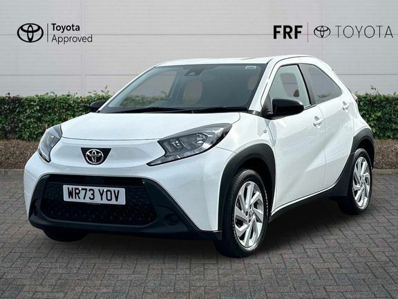 Toyota Aygo X Pure Automatic WR73YOV White #3