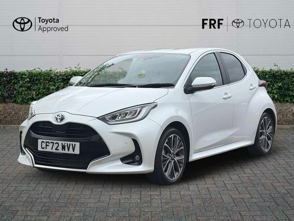 Toyota Yaris Excel CF72WVV White #3