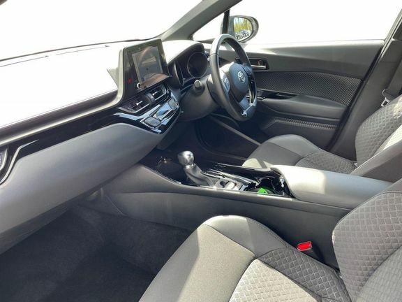 Toyota C-Hr Design 2.0 CA72BPV White #5