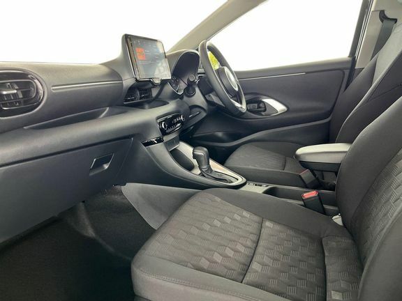 Toyota Yaris Icon CV75OHH Black #5