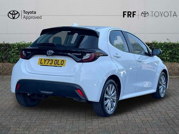 Toyota Yaris Icon Navi LY73OLO White #2