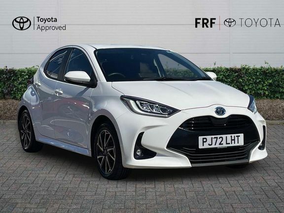 Toyota Yaris Design White