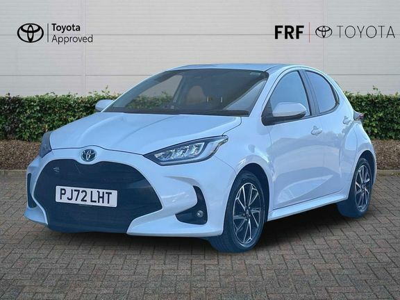 Toyota Yaris Design PJ72LHT White #3