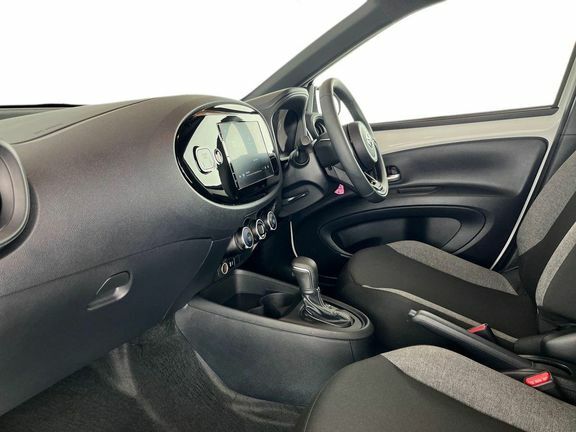 Toyota Aygo X Pure Automatic CP75AOM White #5