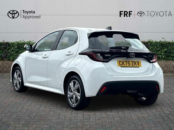 Toyota Yaris Icon CK75ZKV White #4
