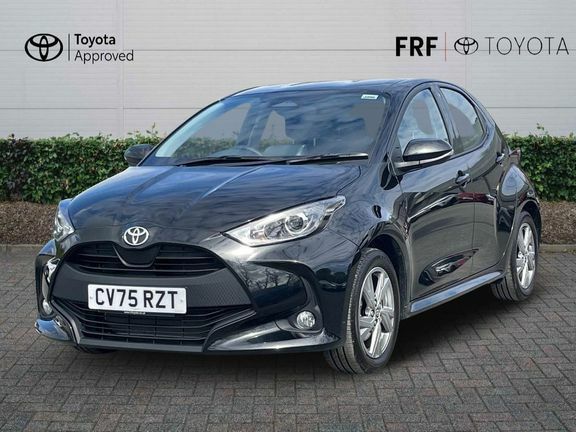 Toyota Yaris Icon Black #3