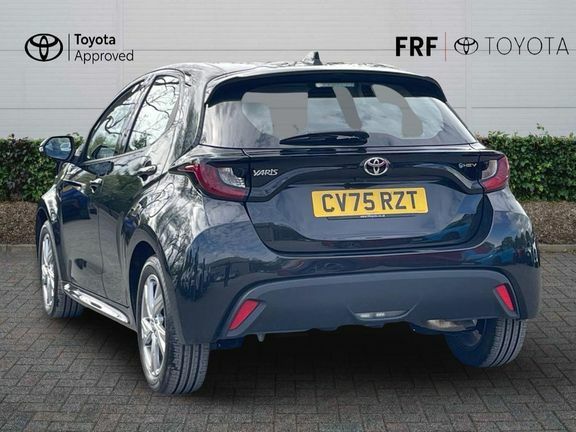 Toyota Yaris Icon Black #4