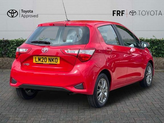 Toyota Yaris Icon 1.5 A Red #2
