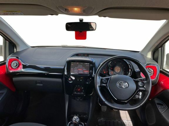 Toyota Aygo Xcite4 M Bi-tone CU67XMK Red #6