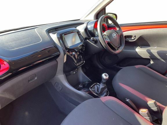 Toyota Aygo Xcite4 M Bi-tone CU67XMK Red #5