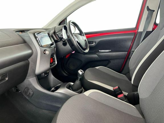 Toyota Aygo X X-trend Tss CU71VOA Red #5