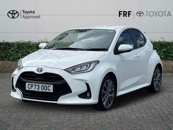 Toyota Yaris Excel CP73OOC White #3