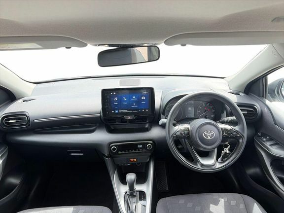 Toyota Yaris Icon CV75OHY White #6