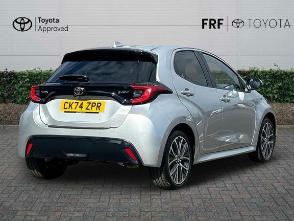 Toyota Yaris Excel Silver #2