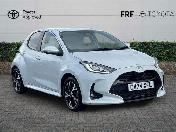Toyota Yaris Design White