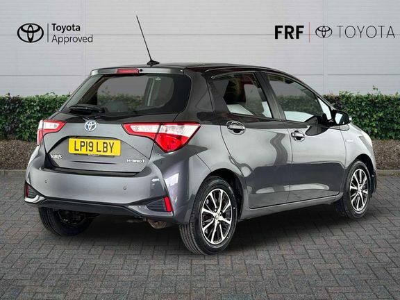 Toyota Yaris 1.5 Vvt-h Icon Tech E-cvt Euro 6 Ss LP19LBY Grey #2