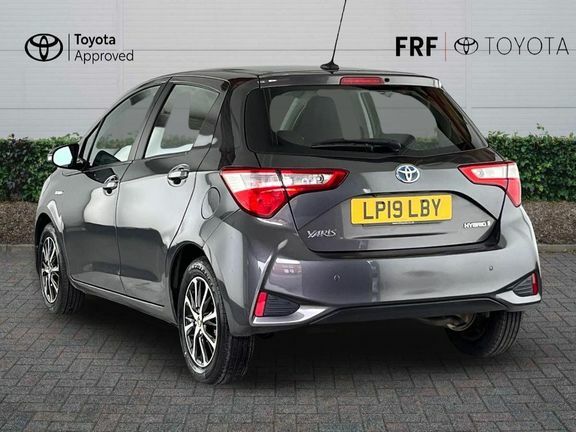Toyota Yaris 1.5 Vvt-h Icon Tech E-cvt Euro 6 Ss LP19LBY Grey #4