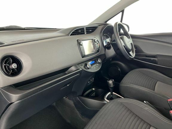 Toyota Yaris 1.5 Vvt-h Icon Tech E-cvt Euro 6 Ss LP19LBY Grey #5