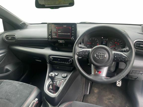 Toyota Yaris Gr Yaris Circuit Pack DN70VCM White #6