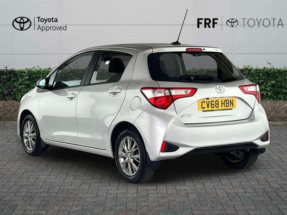 Toyota Yaris Icon 1.5M CV68HBN Silver #4