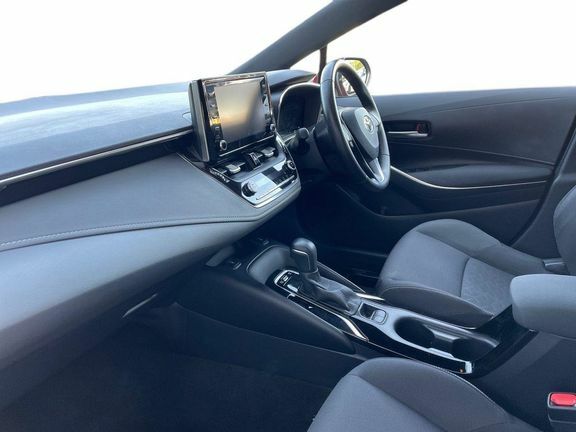 Toyota Corolla Design 1.8 Hybrid Hb Sw FN20WCP #5