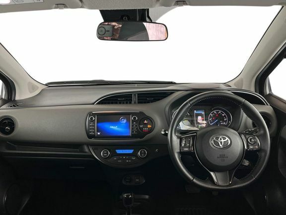 Toyota Yaris Icon Tech Hybrid SJ67VCW Brown #6
