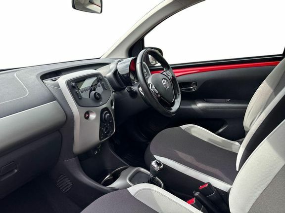 Toyota Aygo X X-play X-shift Red #5