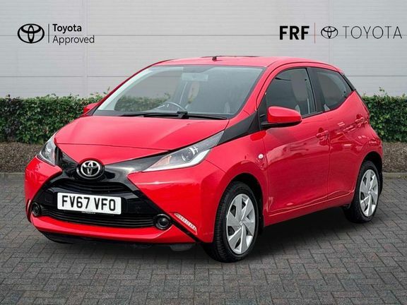 Toyota Aygo X X-play X-shift Red #3