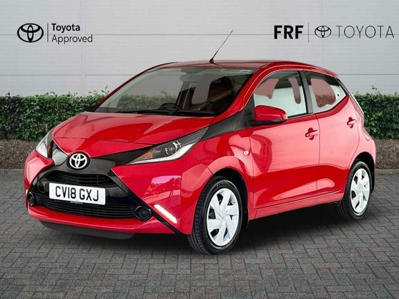 Toyota Aygo X X-play Man CV18GXJ Red #3