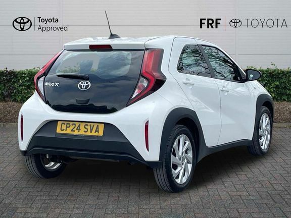 Toyota Aygo X Pure Automatic CP24SVA White #2